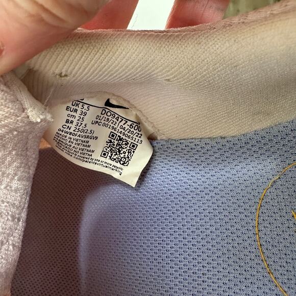 Nike Pale Pink React Infinity Run Flyknit 3 Premium Road Running Shoe 8 - Picture 14 of 16